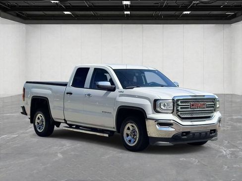 Used 2018 GMC Sierra 1500 4x4 Double Cab w/ Sierra Convenience Package image 7