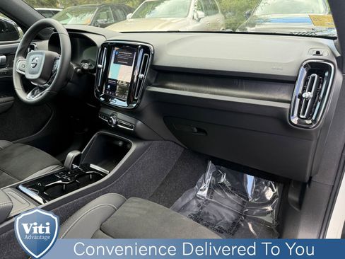 Certified 2023 Volvo XC40 Recharge Ultimate w/ Protection Package Premier AWD/4WD image 30