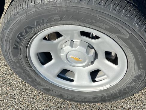 Used 2022 Chevrolet Colorado W/T image 22