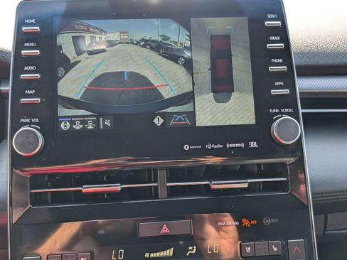 Used 2019 Toyota Avalon Touring image 23