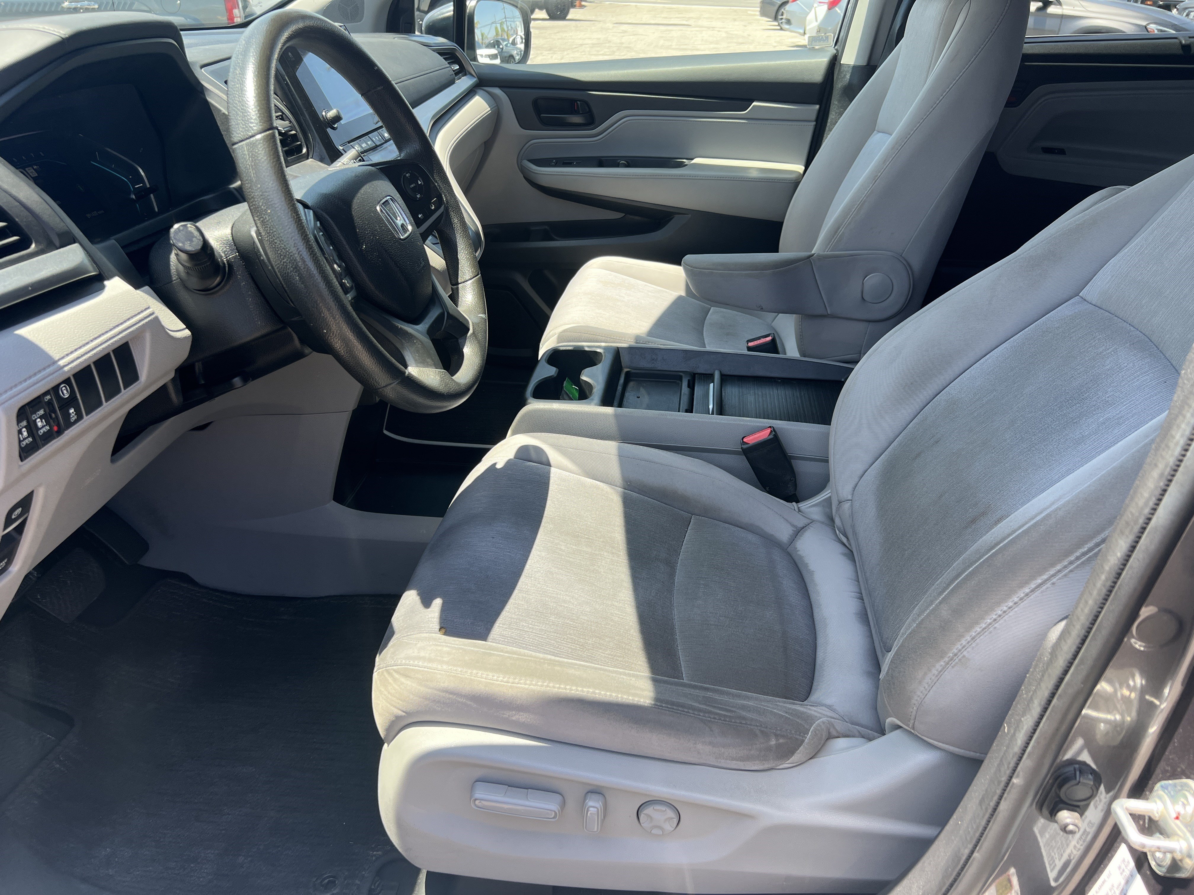 Used 2021 Honda Odyssey EX image 10