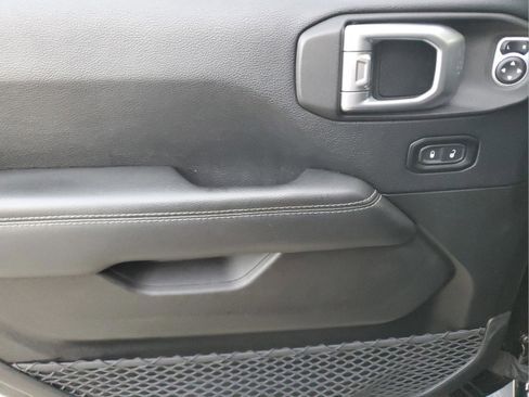 Certified 2019 Jeep Wrangler Unlimited Sahara w/ Quick Order Package 24M Moab image 14