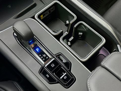 New 2026 Lexus TX 500h AWD image 17