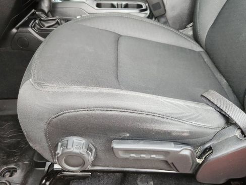 Used 2019 Jeep Wrangler Unlimited Sport S image 18