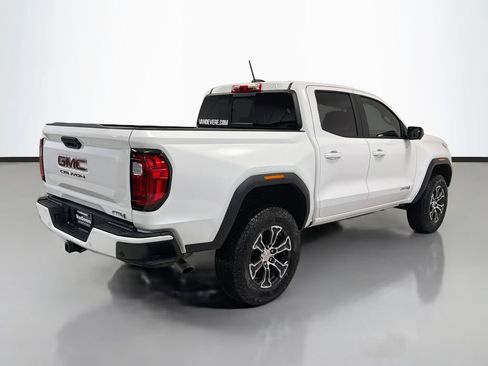 Used 2025 GMC Canyon AT4 w/ Technology Plus Package AWD/4WD image 10