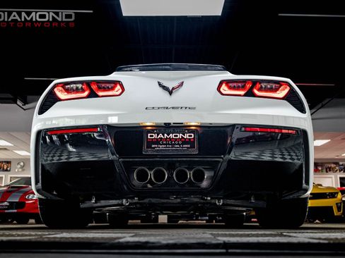 Used 2019 Chevrolet Corvette Stingray Coupe w/ 1LT RWD image 78