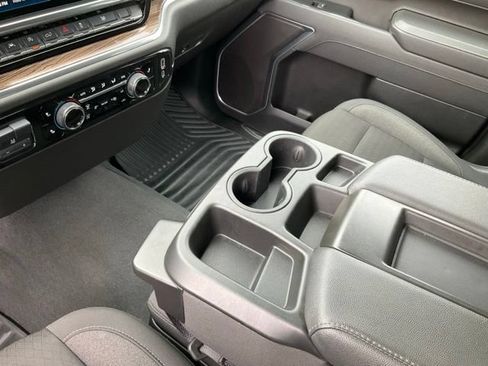 Used 2025 Chevrolet Silverado 1500 LT AWD/4WD image 15