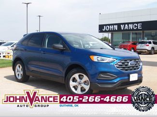 Used 2021 Ford Edge SE image 1