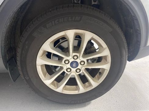 Used 2021 Ford Escape SE w/ Convenience Package FWD image 5