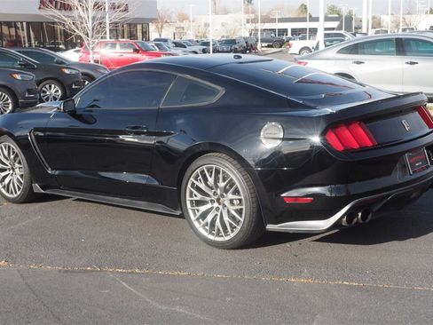 Used 2016 Ford Mustang Shelby GT350 w/ Technology Package image 7