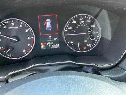 Used 2020 Subaru Outback Limited image 11