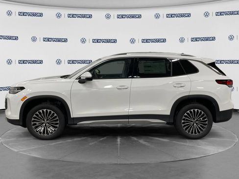 Used 2026 Volkswagen Tiguan S AWD/4WD image 2