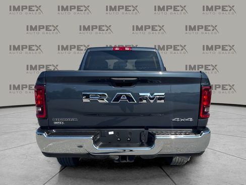 Used 2025 RAM 2500 Big Horn AWD/4WD image 4