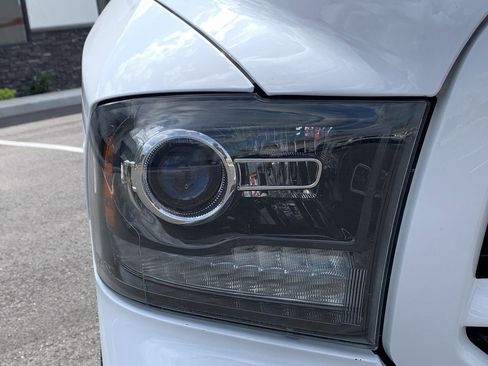 Used 2018 RAM 1500 Sport image 9