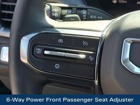 Used 2025 GMC Acadia AT4 image 7