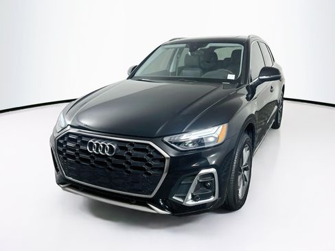 Used 2023 Audi Q5 2.0T Premium w/ Convenience Package AWD/4WD image 3