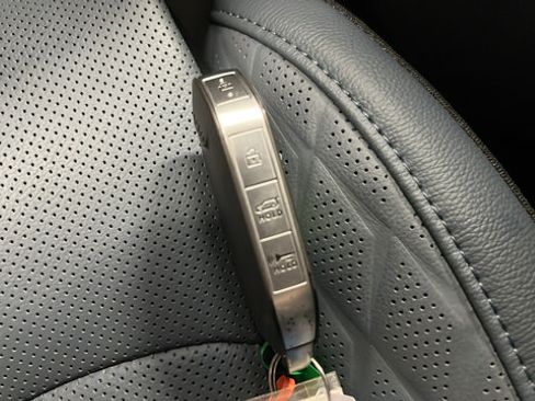 Used 2025 Kia Sorento SX Prestige AWD/4WD image 21