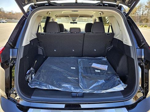 New 2026 Nissan Rogue SV image 12