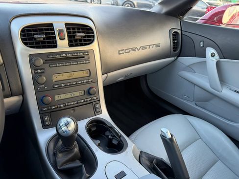 Used 2005 Chevrolet Corvette Coupe w/ Preferred Equipment Group RWD image 33