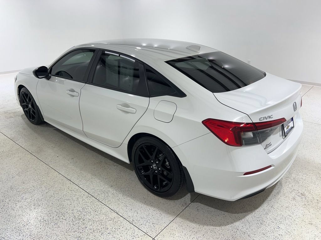 Used 2024 Honda Civic Sport image 3