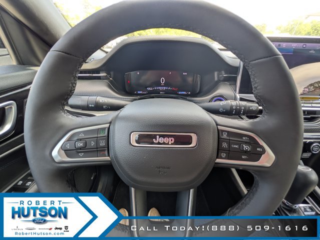 Used 2025 Jeep Compass Limited w/ High Altitude Package AWD/4WD image 17