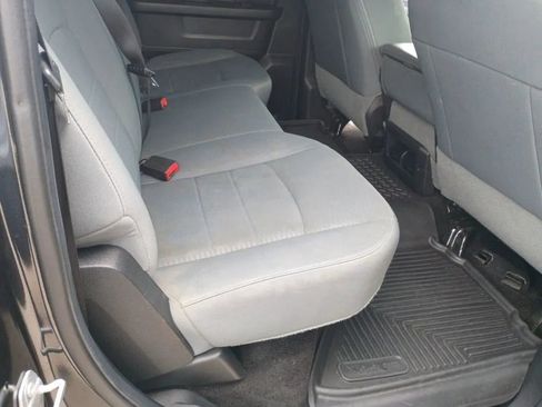 Used 2016 RAM 1500 Express w/ Black Ram 1500 Express Group RWD image 19