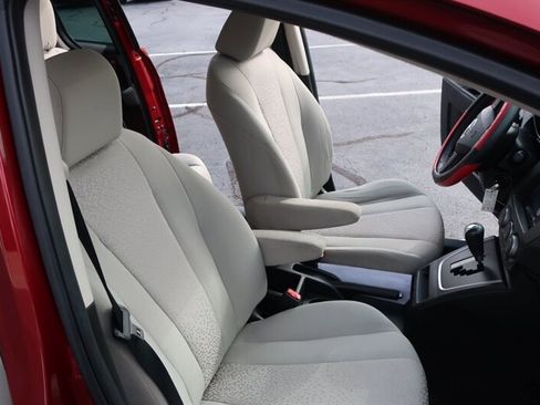 Used 2012 MAZDA MAZDA5 Touring w/ Moonroof & Audio Pkg image 21