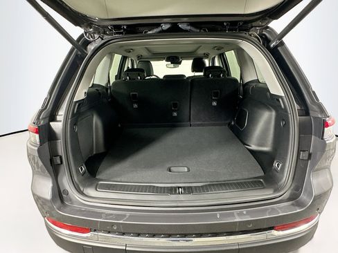 Used 2022 Jeep Grand Cherokee Limited 4xe image 29