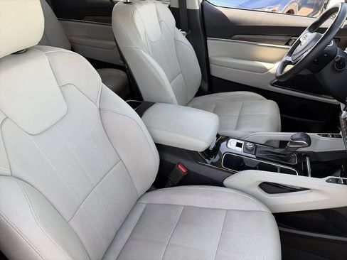 Used 2021 Kia Telluride SX FWD image 10