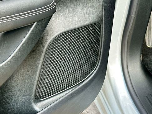 New 2026 Chrysler Pacifica Select image 19