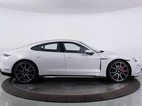 New 2025 Porsche Taycan 4S image 25