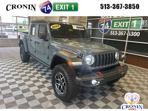 Used 2025 Jeep Gladiator Rubicon w/ Convenience Group image 1