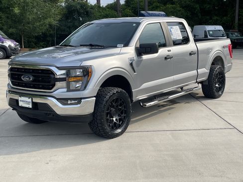Used 2023 Ford F150 XLT AWD/4WD image 4