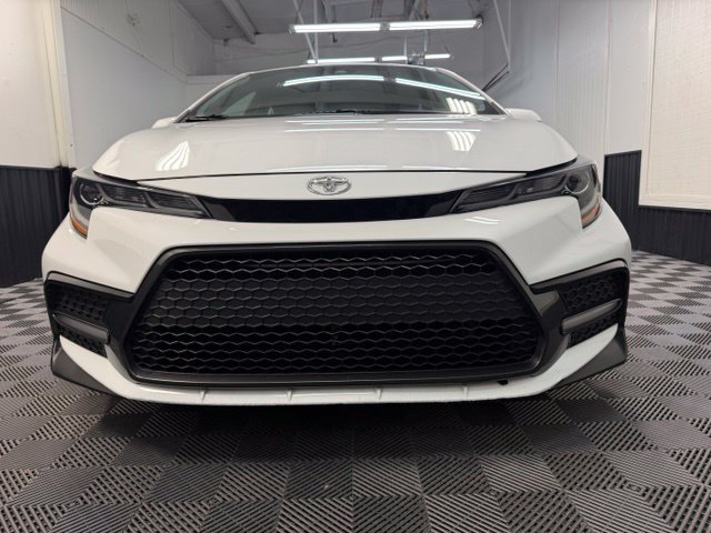Used 2021 Toyota Corolla SE FWD image 2