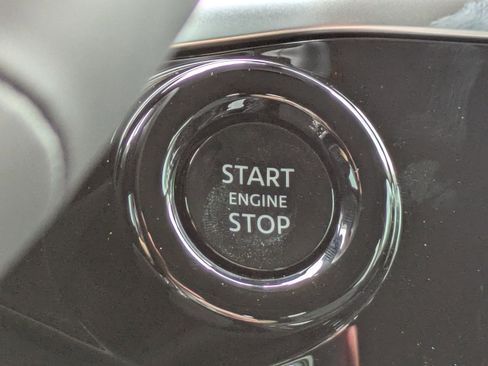 New 2026 Nissan Pathfinder Platinum image 34