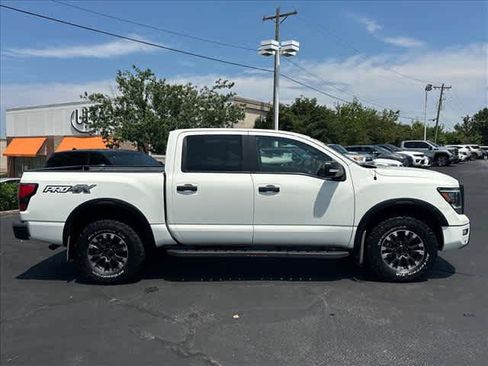 Used 2021 Nissan Titan PRO-4X w/ Pro-4x Convenience Package AWD/4WD image 2