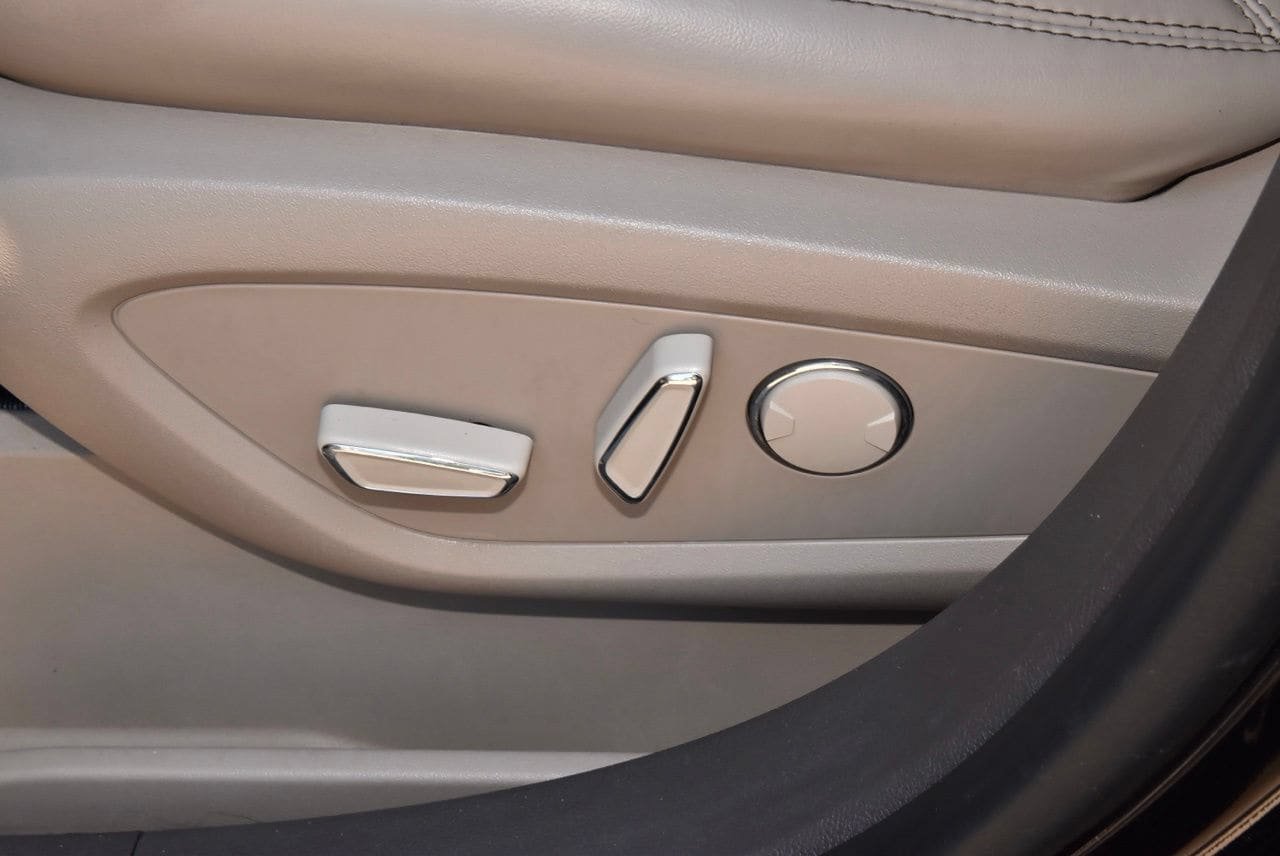 Used 2023 Lincoln Nautilus Reserve w/ Equipment Group 201A AWD/4WD image 34