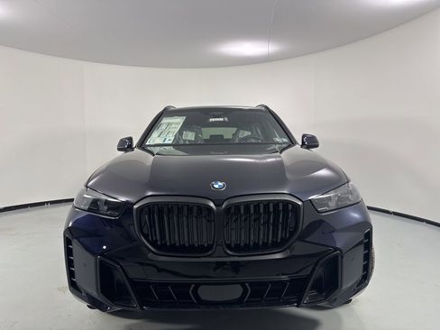 New 2026 BMW X5 xDrive40i w/ M Sport Package AWD/4WD image 2