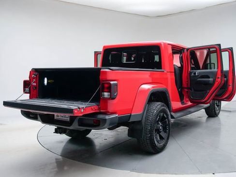 Used 2021 Jeep Gladiator Overland w/ Uconnect 4C Nav & Sound Group image 21