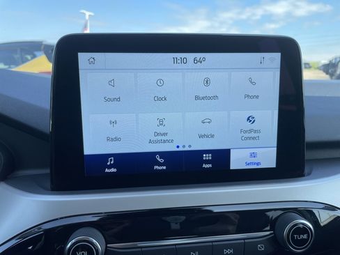 Used 2022 Ford Escape SE image 17