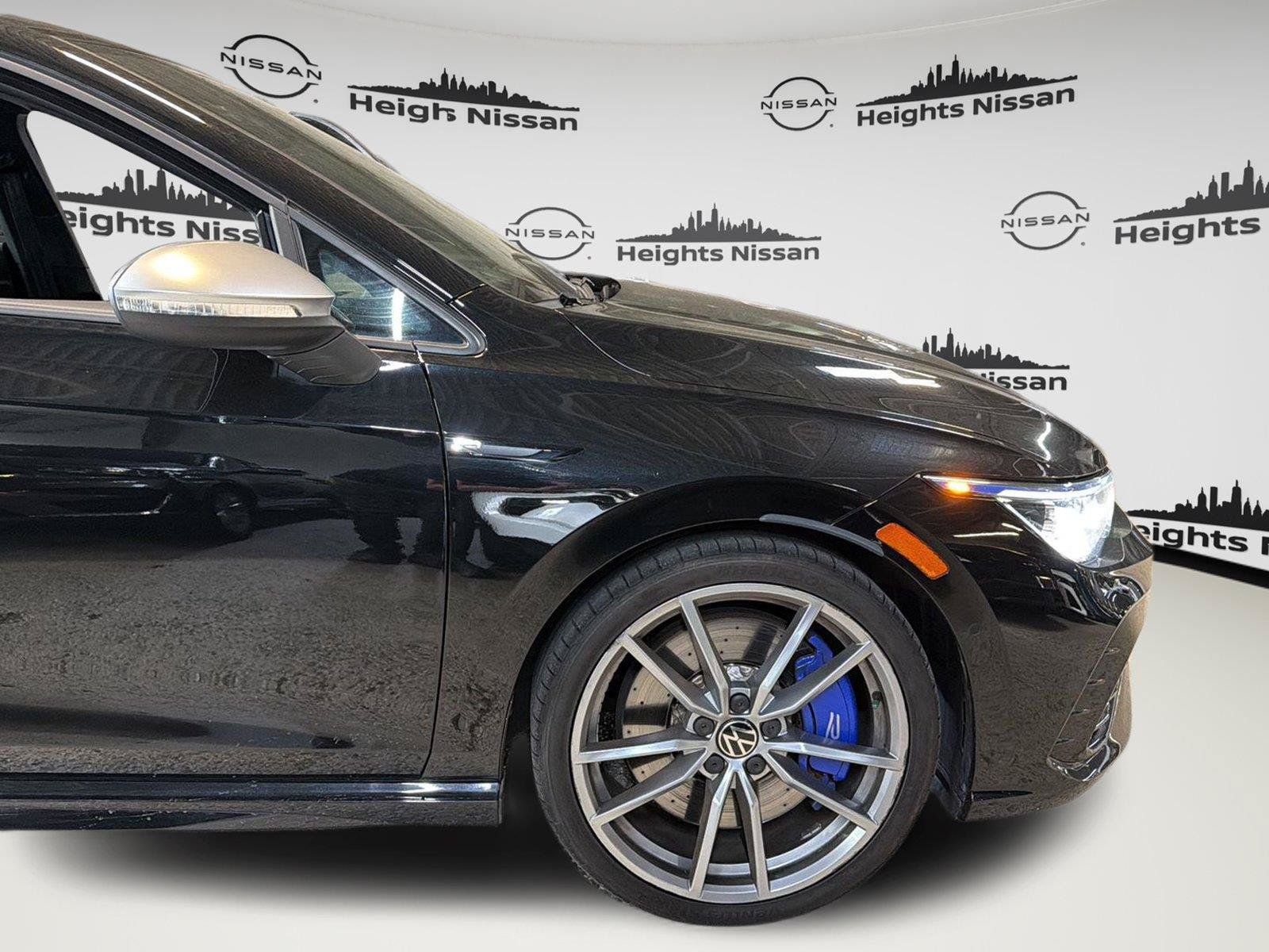 Used 2024 Volkswagen Golf R AWD/4WD image 38