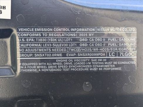 Used 2025 Nissan Kicks SR FWD image 22