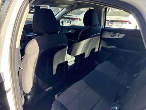 Used 2023 Kia Forte LXS image 11