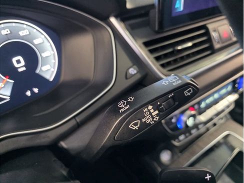 Used 2021 Audi Q5 Premium Plus w/ Premium Plus Package image 30