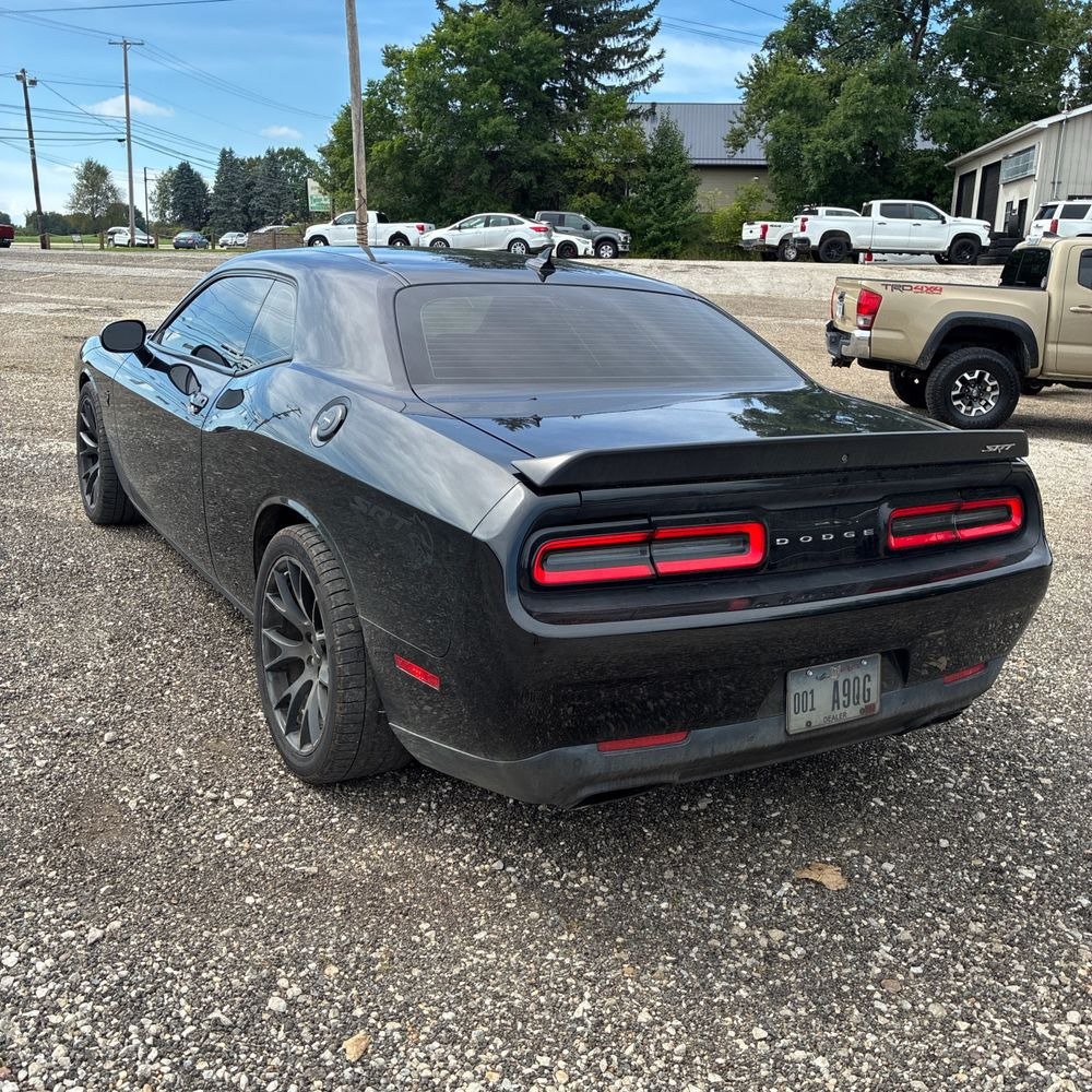 Used 2015 Dodge Challenger SRT Hellcat RWD image 4