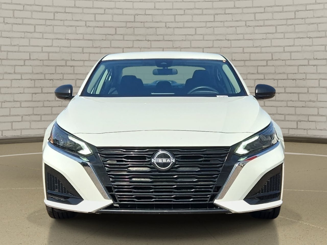 Certified 2025 Nissan Altima 2.5 SV FWD image 3