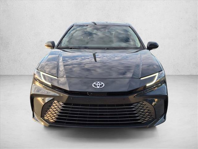 Used 2025 Toyota Camry XLE w/ Premium Plus Package FWD image 2