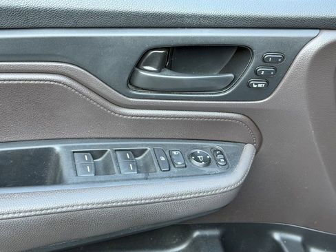 Used 2018 Honda Odyssey EX-L image 17