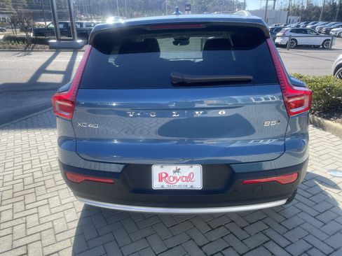 New 2025 Volvo XC40 B5 Plus w/ Protection Package Premier image 5