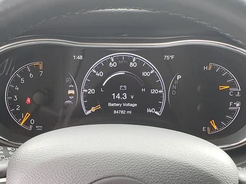 Used 2019 Jeep Grand Cherokee Limited image 25